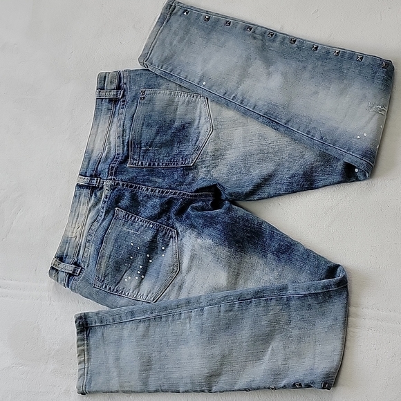 π₯ VINTAGE STUDDED Y2K LOW RISE PAINT DISGRESSED JEANS (ZIPPER NEED FIXING) - Picture 6 of 8